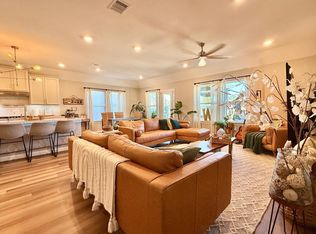 2137 Woodland Pine Dr, Conroe, TX 77384