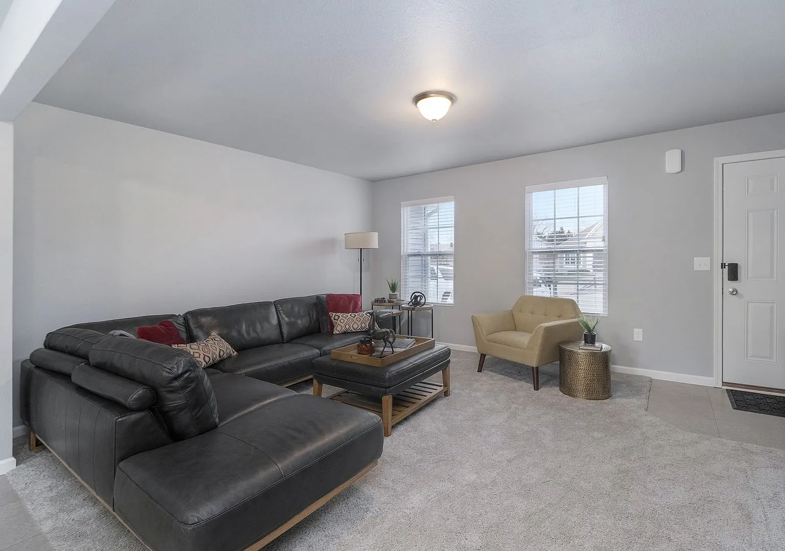 Move-In Special: Get October FREE! Move in by September 30th to receive FREE rent for October. Ta... — Photo 4