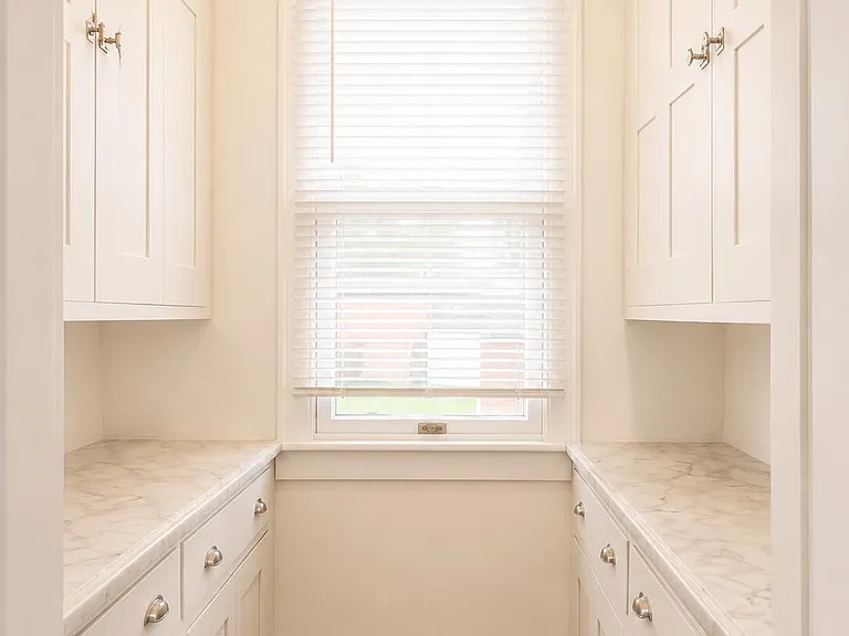 117 N Market St — Photo 21