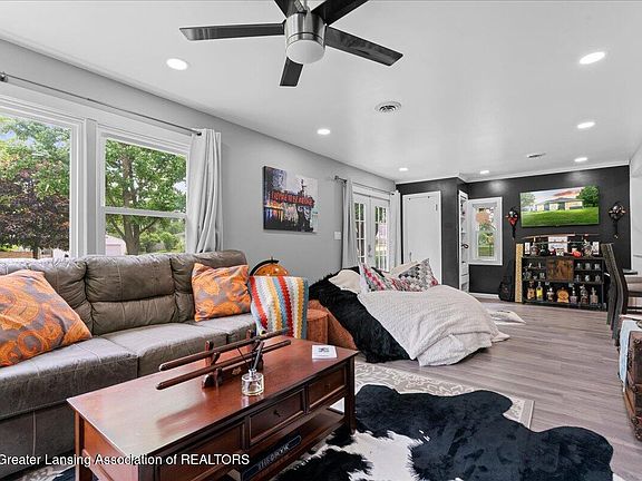 4th image of 3707 W Michigan Ave