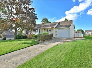 514 Hazel St, Girard, OH 44420