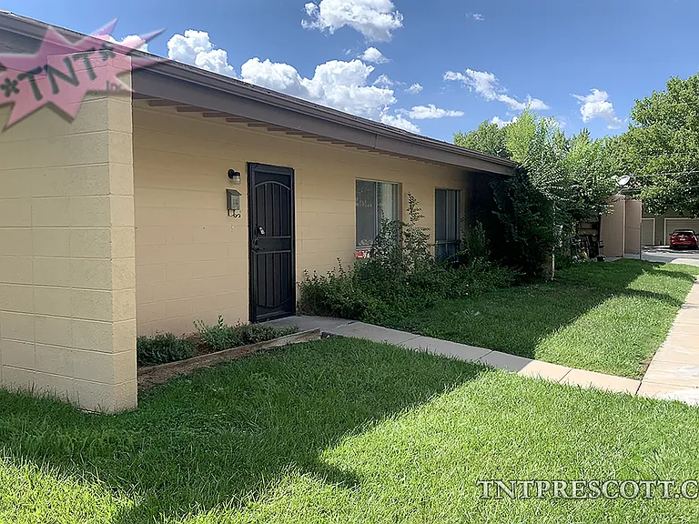 336 Country Club Cir — Photo 12