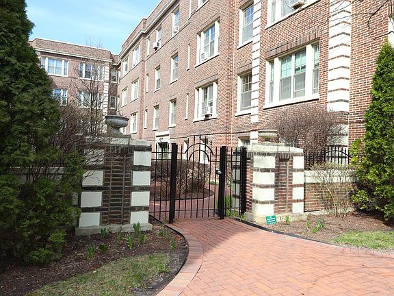 2nd image of 435 N Lombard Ave APT 2