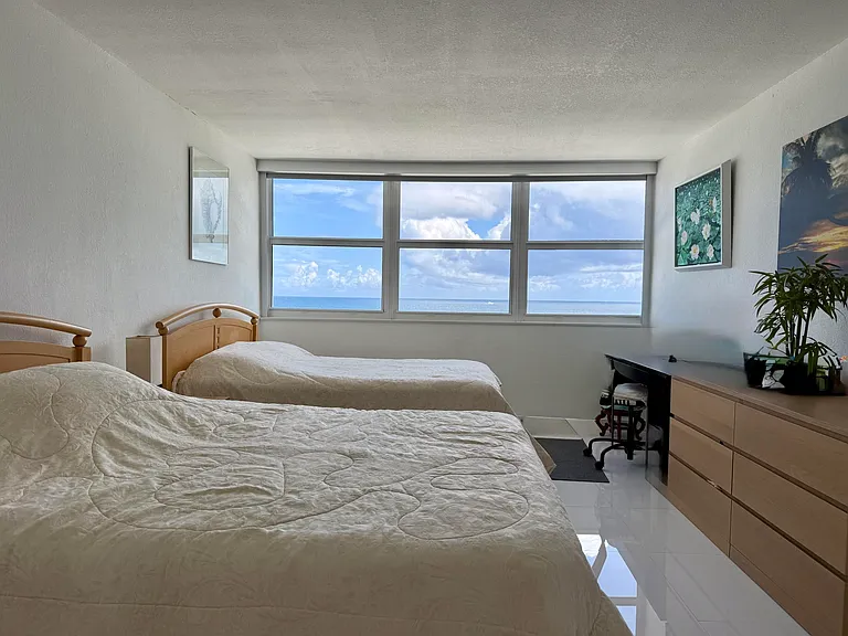 1890 S Ocean Dr #703 — Photo 15