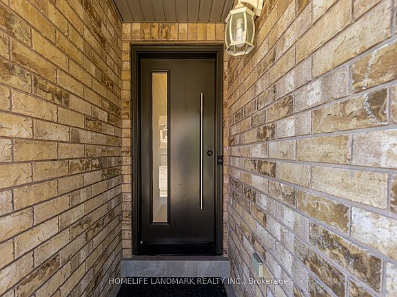 5th image of 111 Knowles Dr