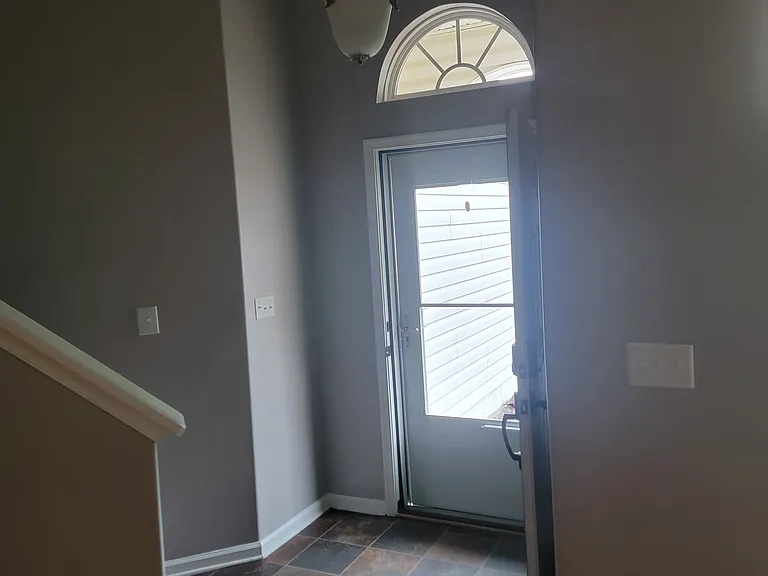 113 Bishops Reach — Photo 1