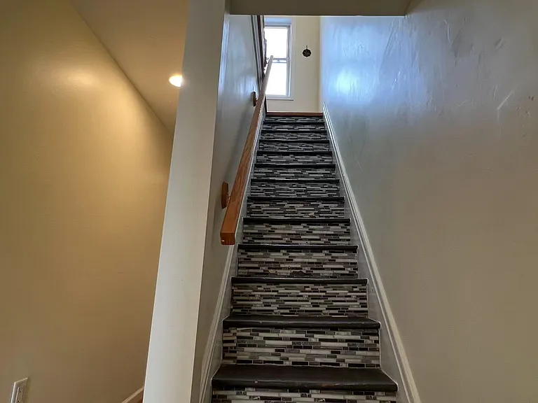 125 S 16th St #2 — Photo 9