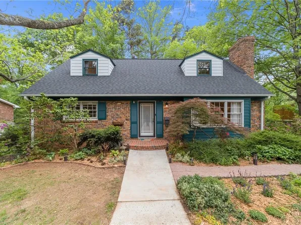 1315 Surry Dr, Greensboro, NC 27408