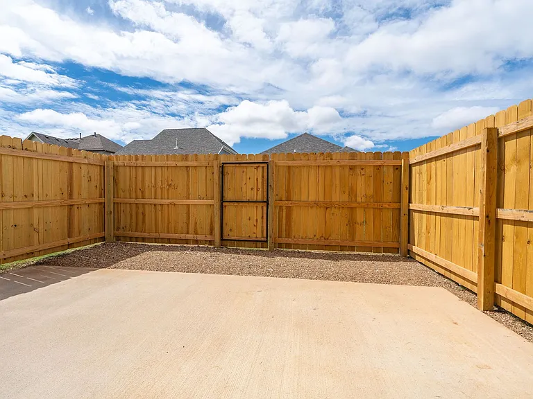 2713 SW Shackelton Ave #1 — Photo 79