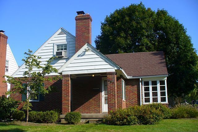 1st image of 967 Croyden Dr