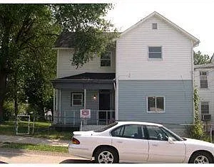 23 Lawn Ave photo 1