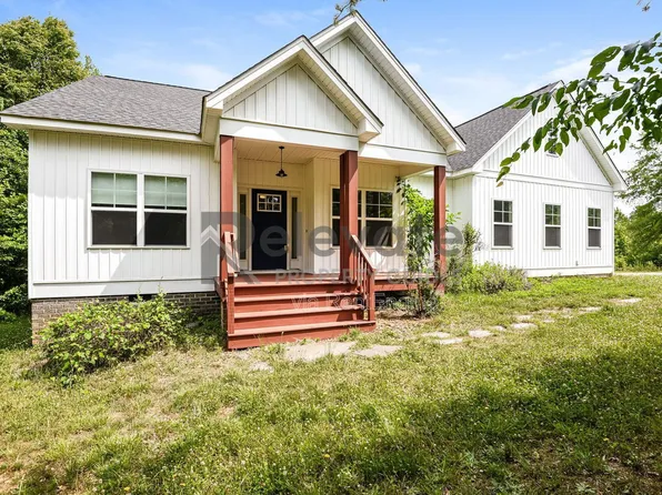 200 Anderson Mill Dr, Bumpass, VA 23024