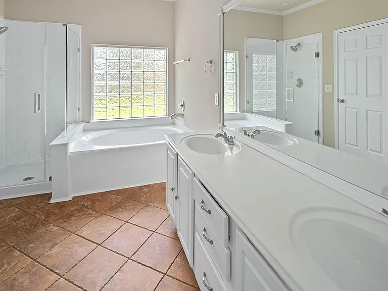 18614 Atasca South Dr — Photo 17