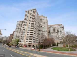 4515 Willard Ave APT 1901S, Chevy Chase, MD 20815
