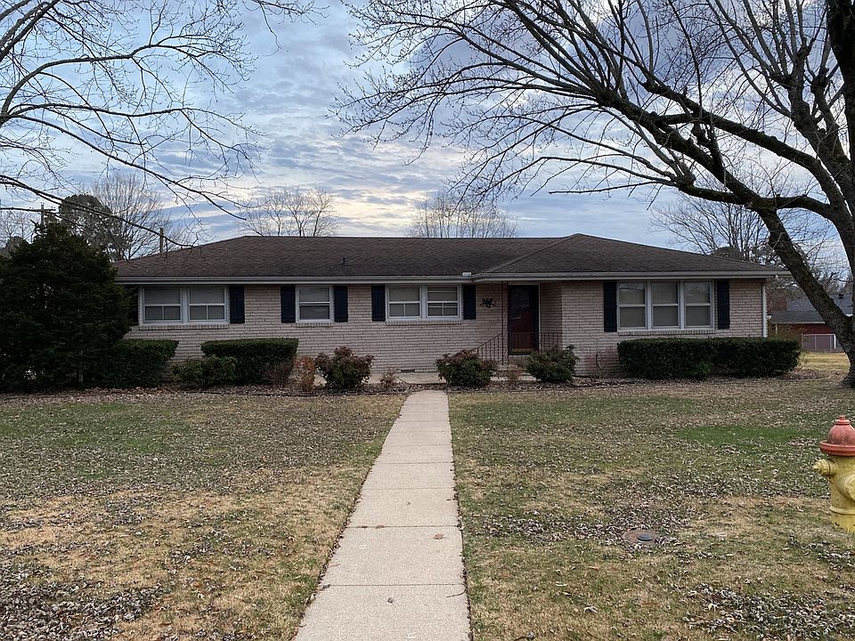 1st image of 313 Rosemary Ln