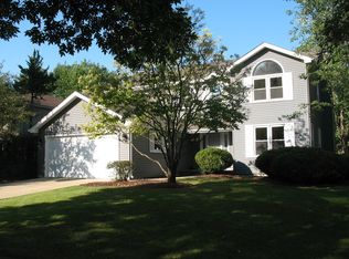 2429 Newport Dr, Naperville, IL