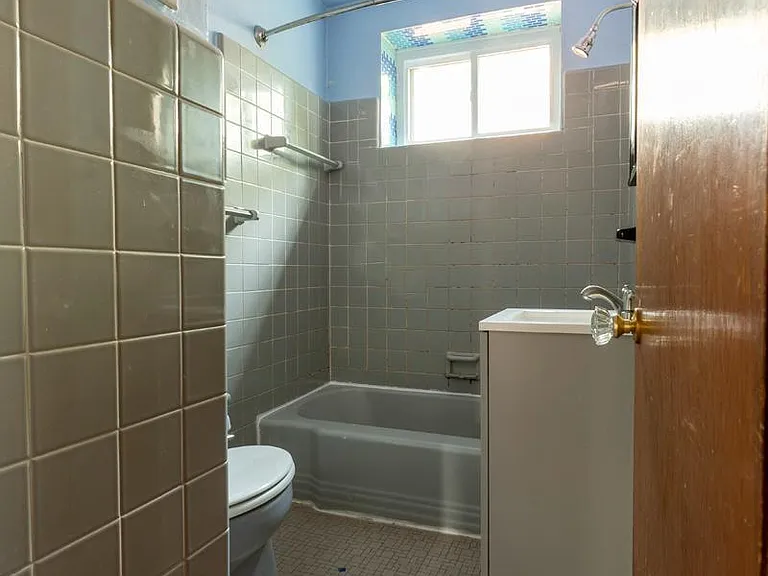 404 S Croskey St #A — Photo 17