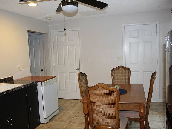 4th image of 16831 Lakepoint Dr