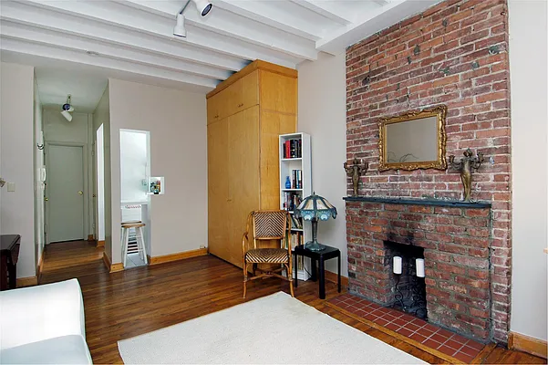 Sold by Douglas Elliman | media 8