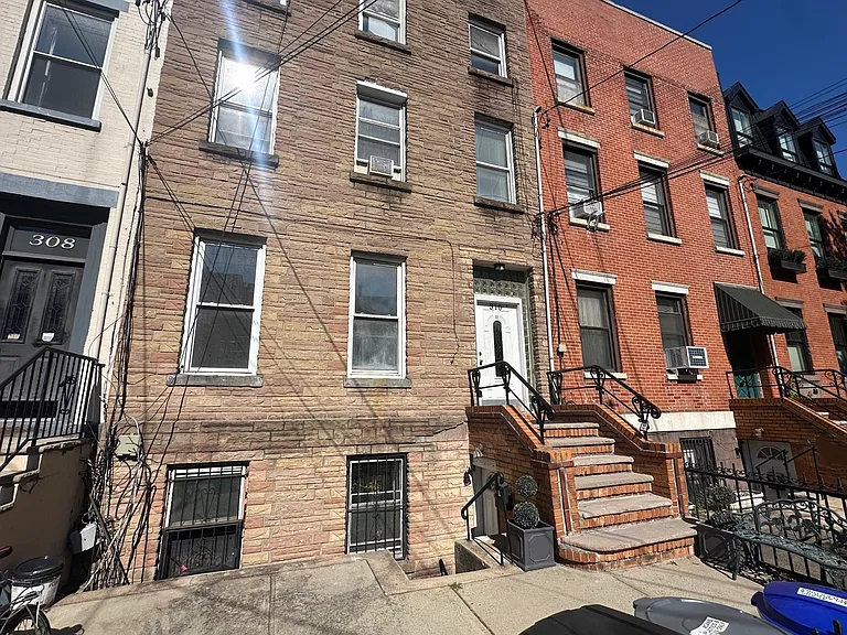 310 Bloomfield St #1 — Photo 14