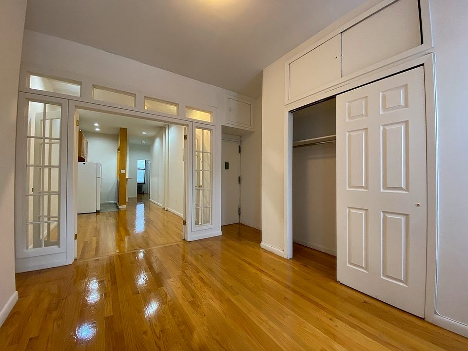 1st image of 1415 2nd Ave #1C