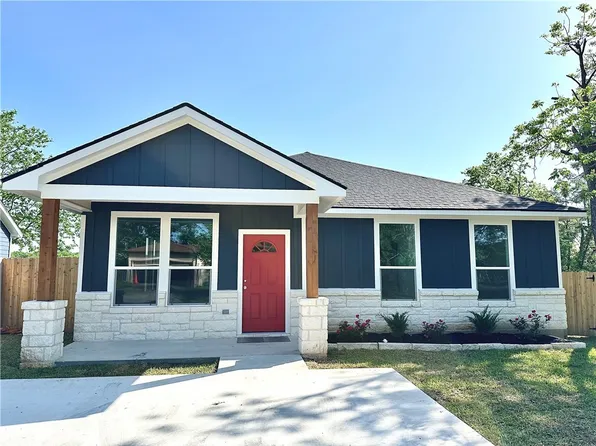 218 Plum St, Bryan, TX 77803