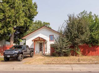 86 S 3rd St, Creswell, OR 97426