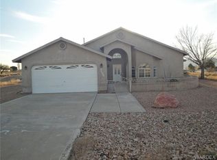 7560 E Cayuse Dr, Kingman, AZ 86401