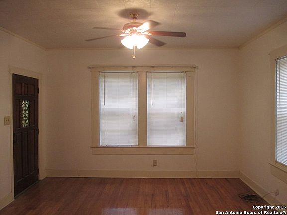 2nd image of 1811 Delgado St