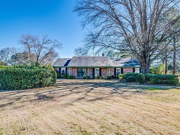 3rd image of 101 Natchez Ct