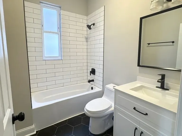 6517 S Peoria St #2 — Photo 8