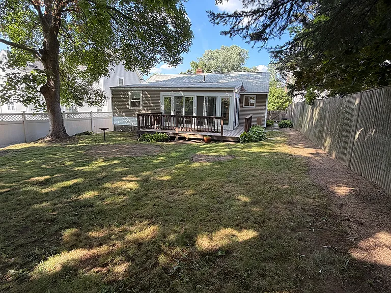 19 Shoreham St — Photo 2