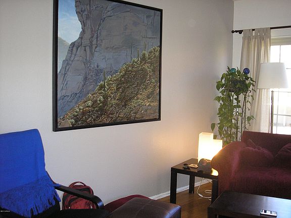 4th image of 925 N COLLEGE Avenue #223