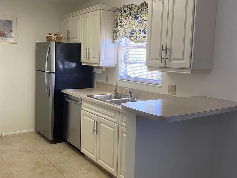 26 Lake Vista Trl #201 — Photo 7