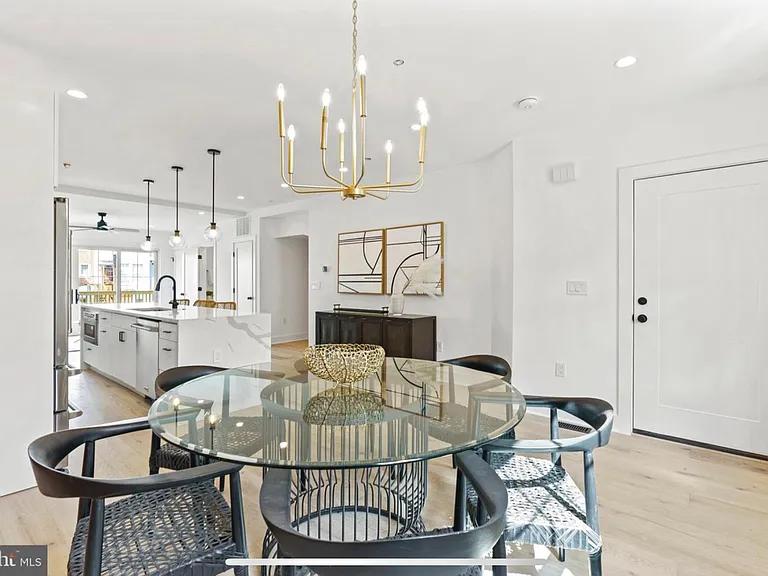 625 Quebec Pl NW #1 — Photo 7
