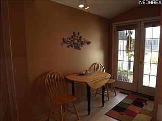 2nd image of 1047 N Jefferson St Unit A