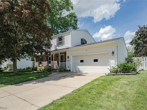 1969 Willowdale Dr, Stow, OH 44224