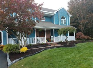 3 Cleary Ln, Windsor, CT 06095