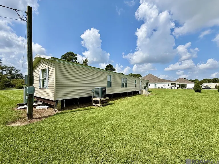 44126 Loop Rd — Photo 14