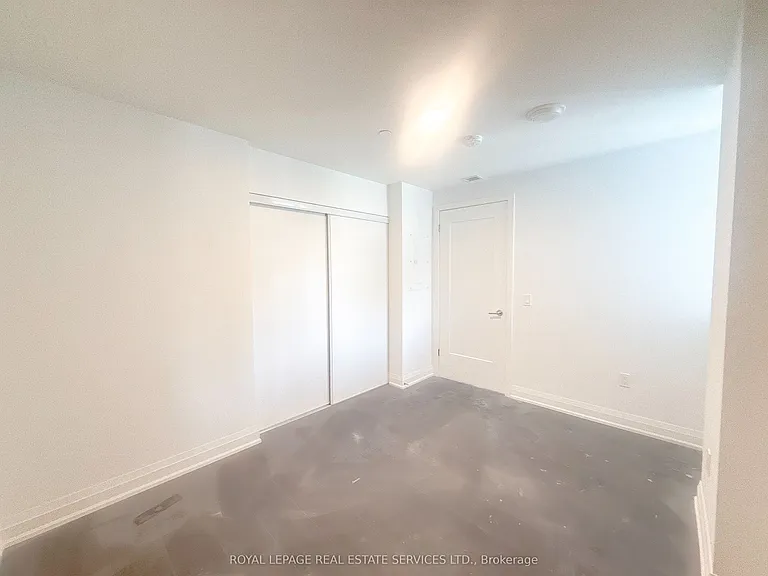 799 The Queensway #105 — Photo 16
