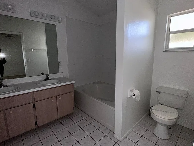3036 Patel Dr — Photo 7