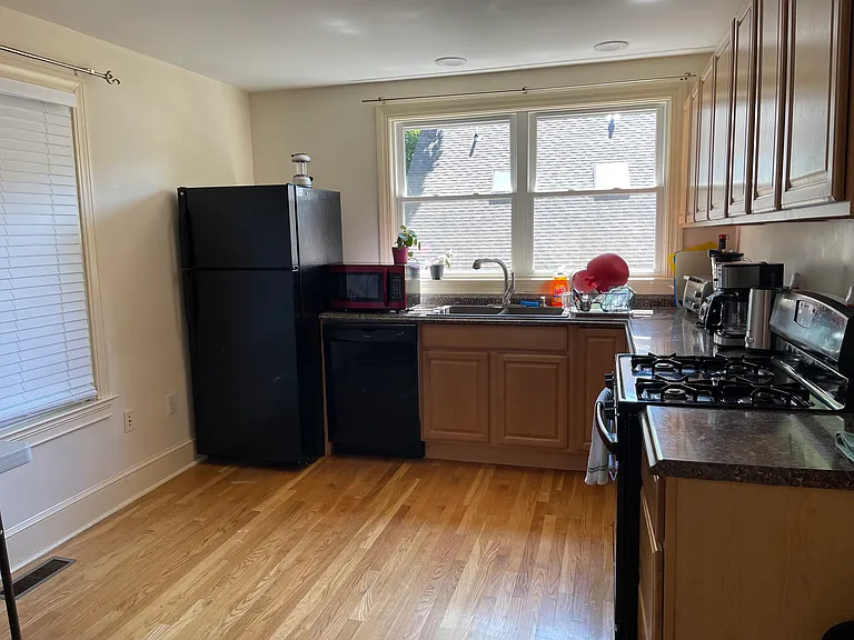 274 Chestnut Ave — Photo 7
