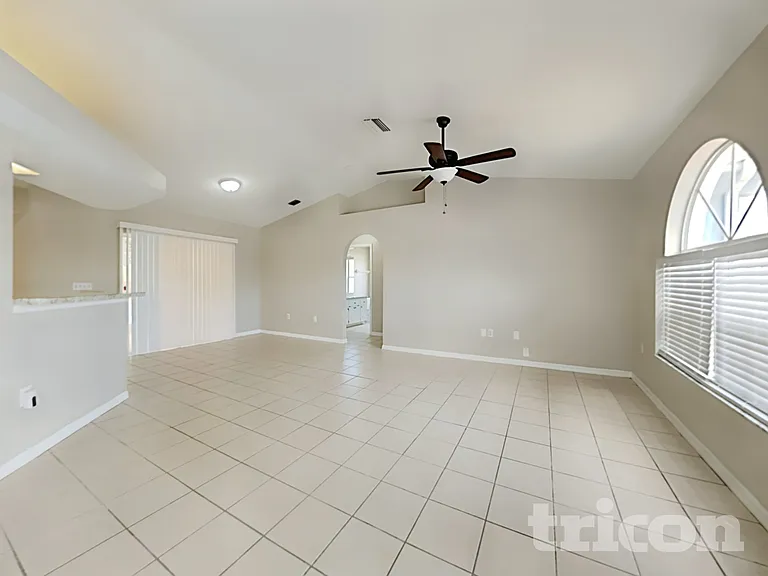10499 Little St — Photo 3