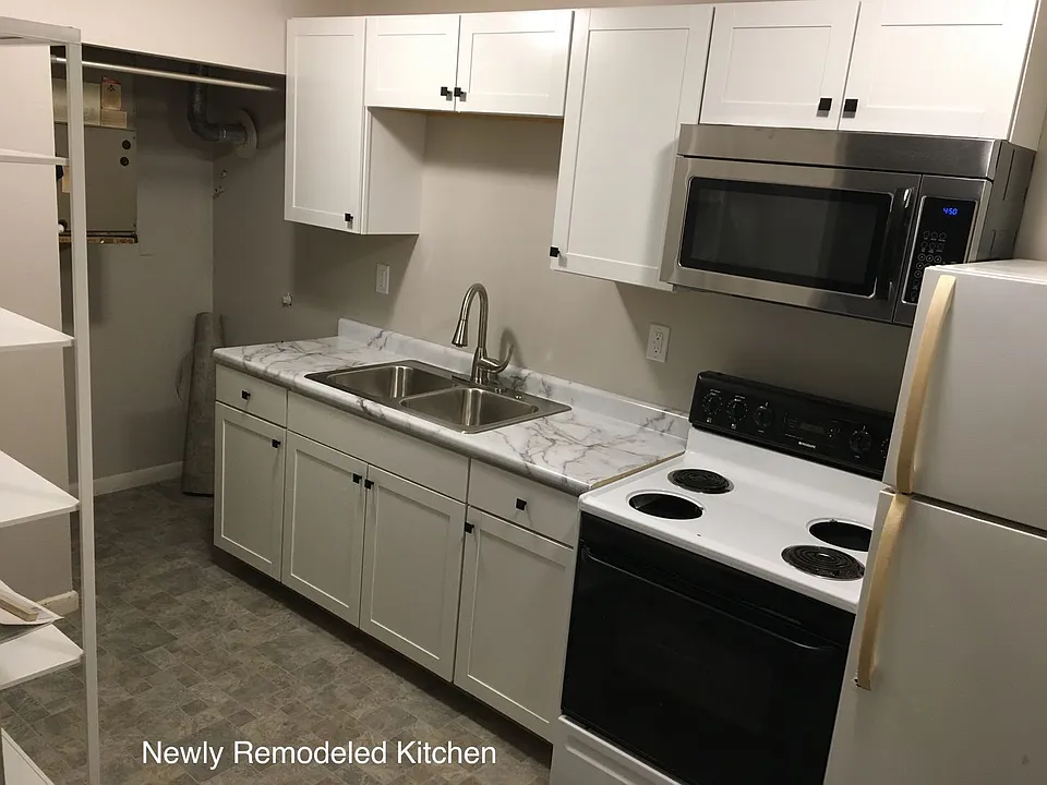1028-1032 Holloway St