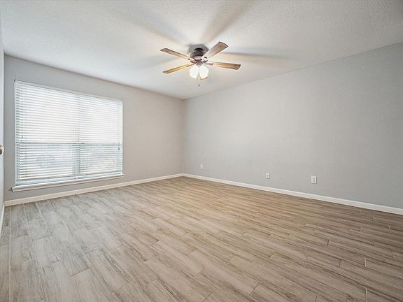 5th image of 5005 Georgi Ln APT 36