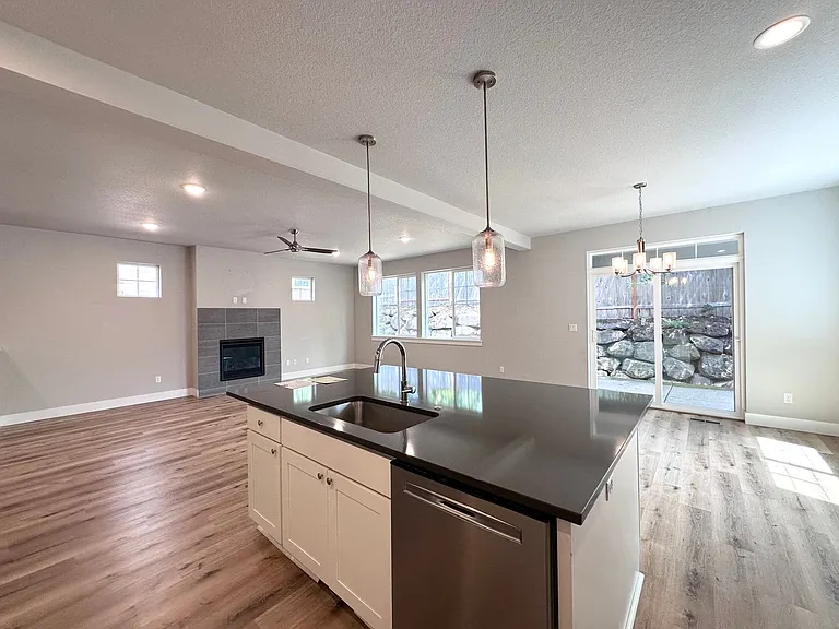 11732 SE Golden Eagle Ln — Photo 10