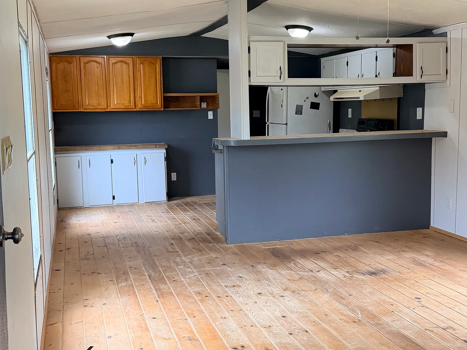 2 bed, 900 sqft, $1,000 — Photo 3