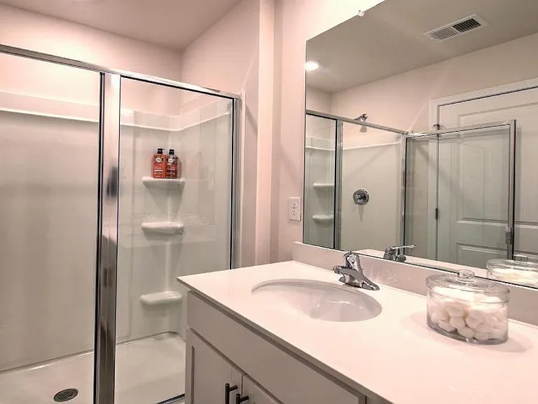 101 Oakmont Valley Trl — Photo 12