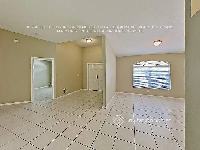 13750 Lilac Pl — Photo 3