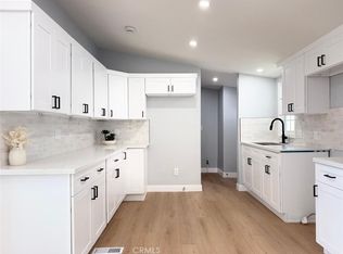 301 Duke Ln #16, Santa Ana, CA 92704